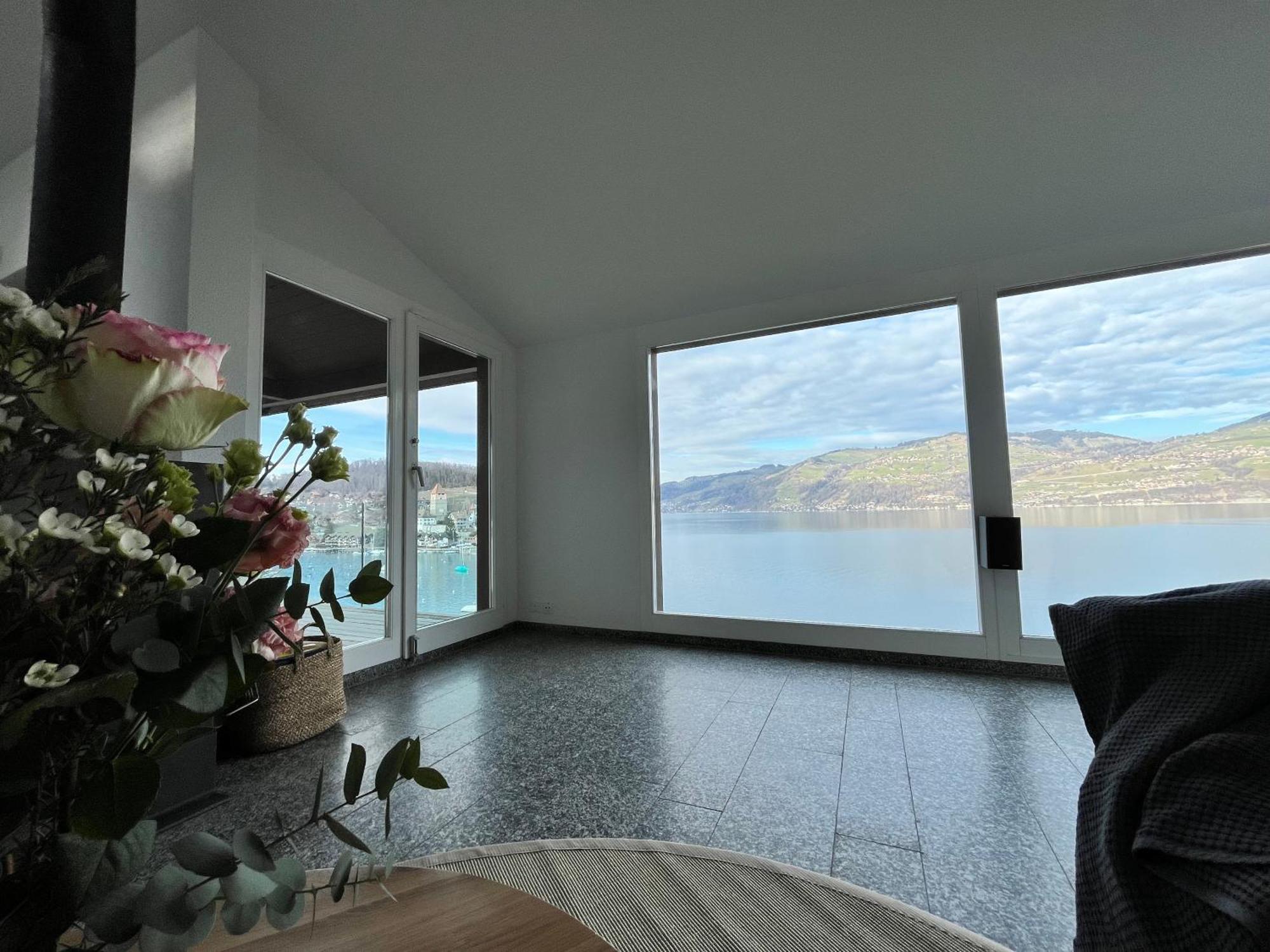 Wohnung Mit Grossartiger Seesicht Und Balkon 施皮茨 外观 照片